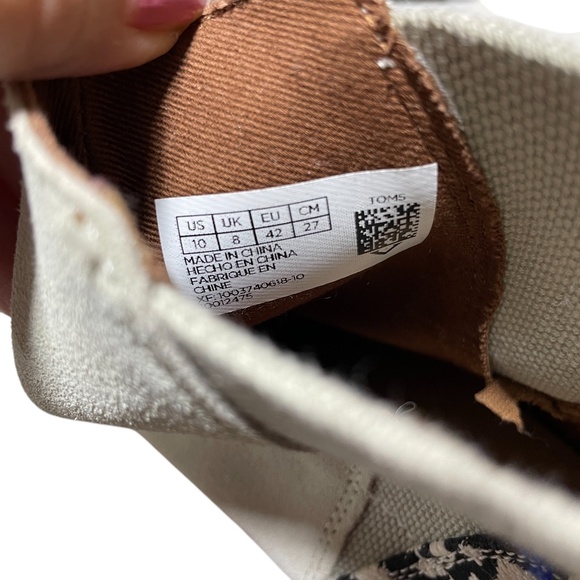 Toms Esme Suede 10 Block 2 1/2” Heel Ankle Boot Women’s Cream Black - Picture 6 of 8